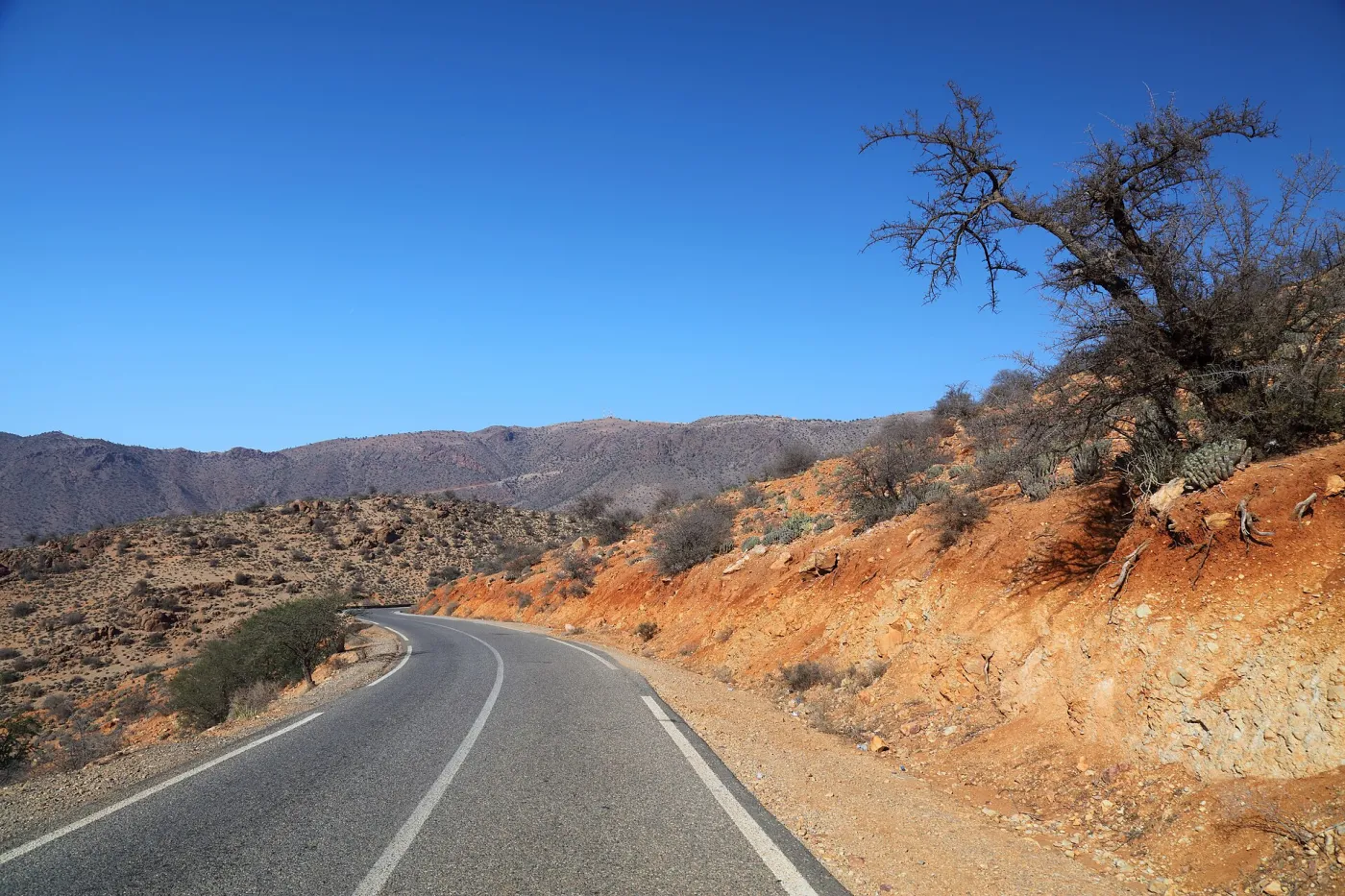 Road R104 in Anti-Atlas mountains, Tiznit Province, Morocco.jpg